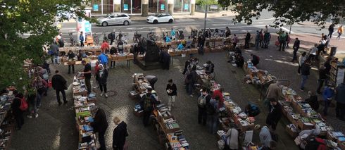 Foto Bücherflohmarkt